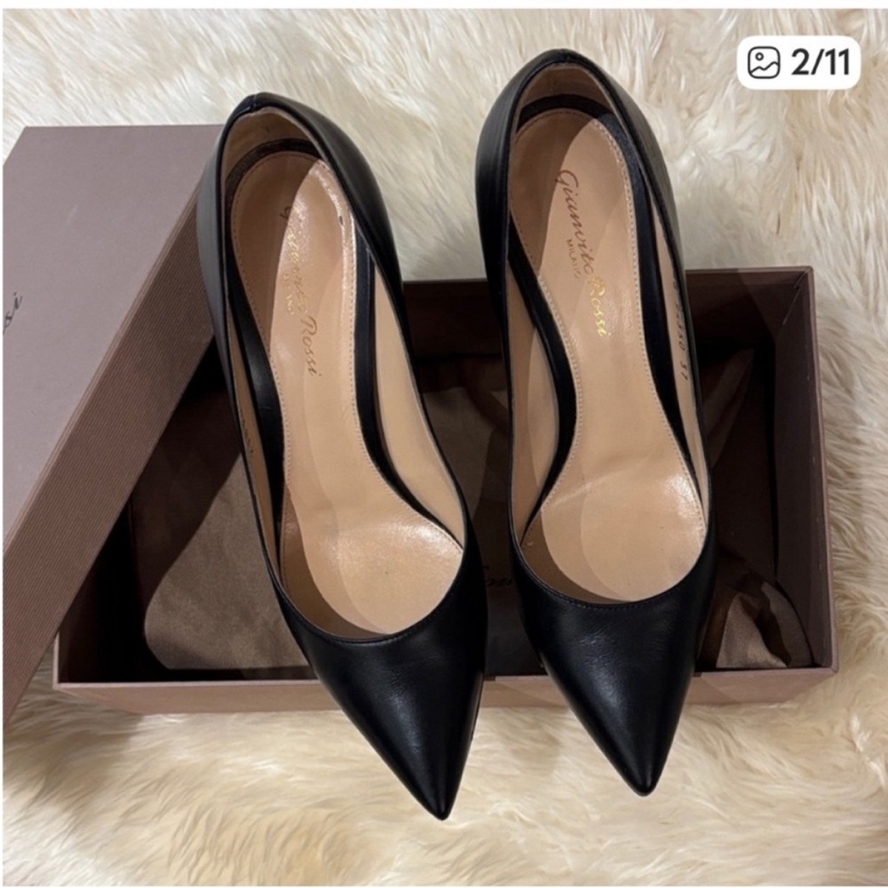 Gianvito Rossi Elegant Black Leather Block Heels Sz:37 - Picture 2 of 11